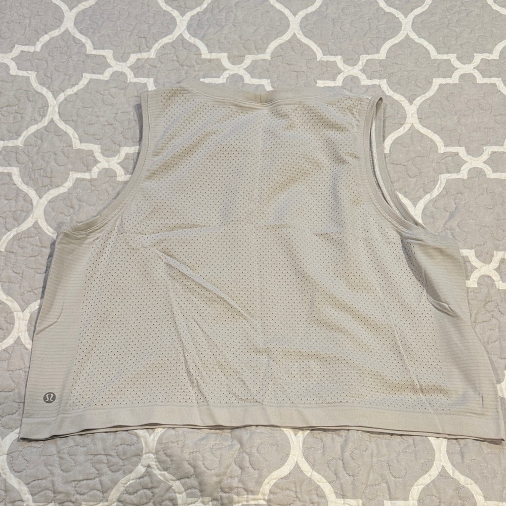 lululemon athletica Breeze Muscle Tank - Picture 3 of 5
